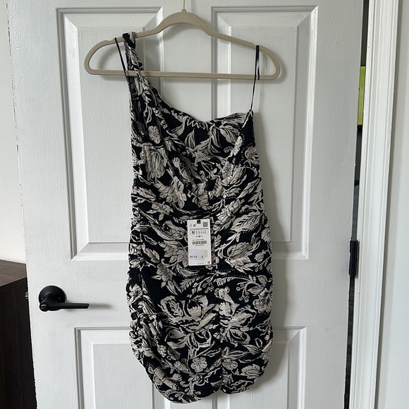 ZARA one shoulder floral dress NWT - Picture 2 of 3